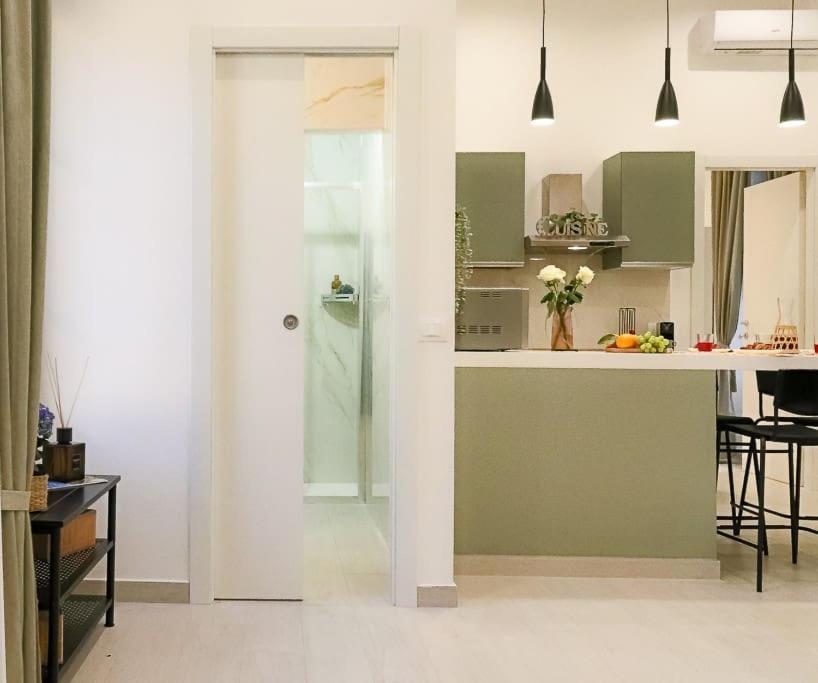 New Private Apt In Como A-C Self Check-In Εξωτερικό φωτογραφία